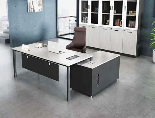 辦公桌、書柜